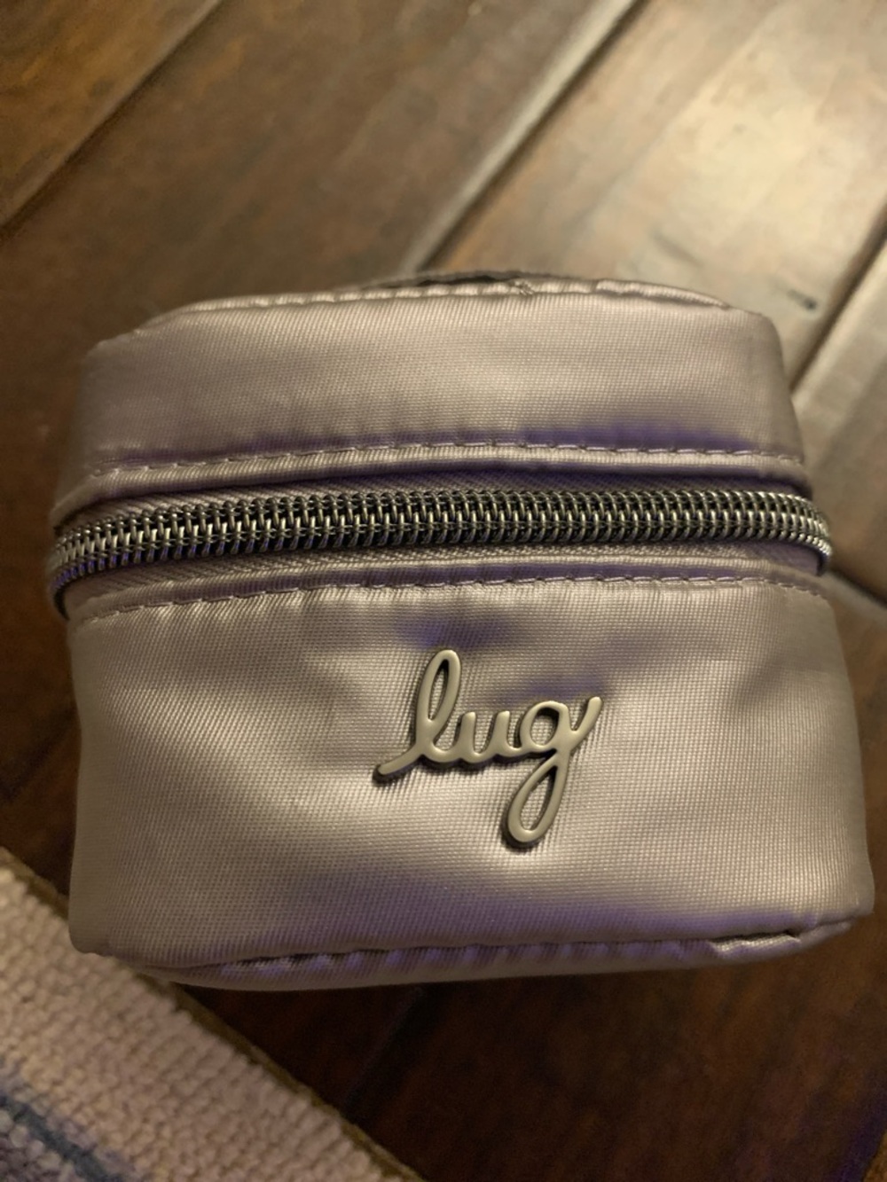 lug Quilted Silver Travel Jewelry Pouch with Top Handle Mini Swizzle like new!